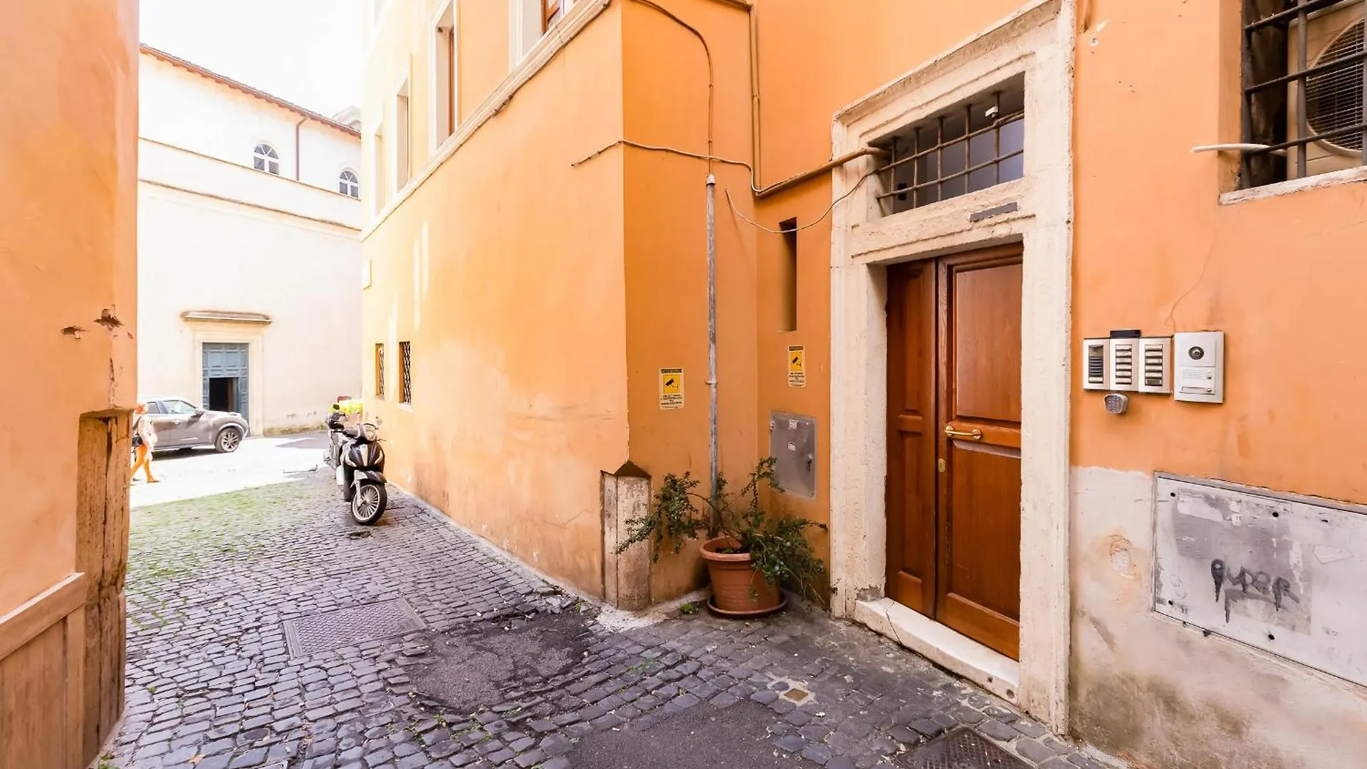 Ghetto Apartment Rome