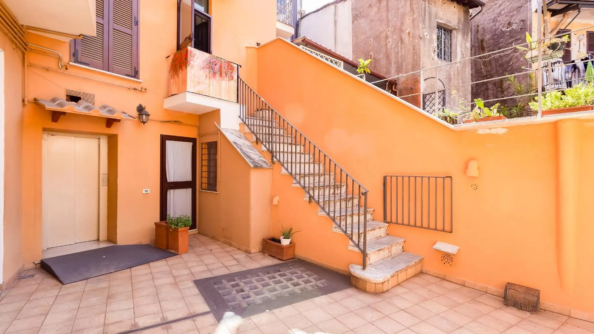 Ghetto Apartment Rome